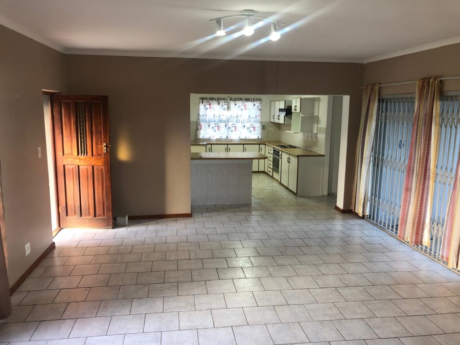 To Let 3 Bedroom Property for Rent in Country Club Western Cape